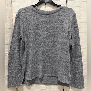 Forever 21 Gray Long Sleeve Sweater Top
